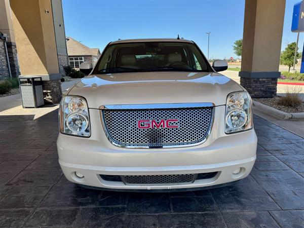gmc yukon xl 2014 1GKS1MEF8ER138905 image gmc yukon xl 2014 1GKS1MEF8ER138905 image